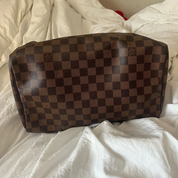 Authentic Louis Vuitton Speedy 30 - Picture 3 of 10